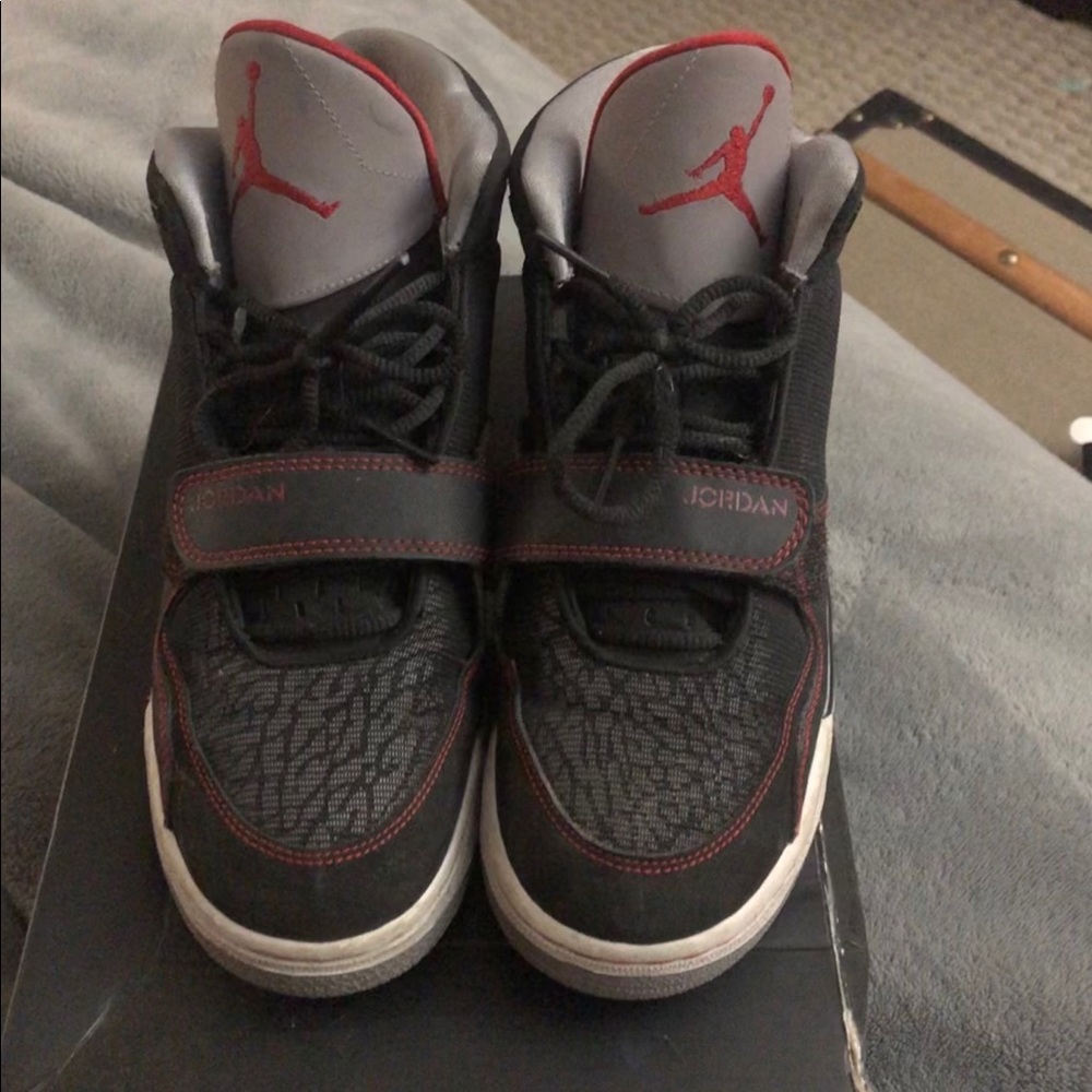 Size 7 Y Jordan’s